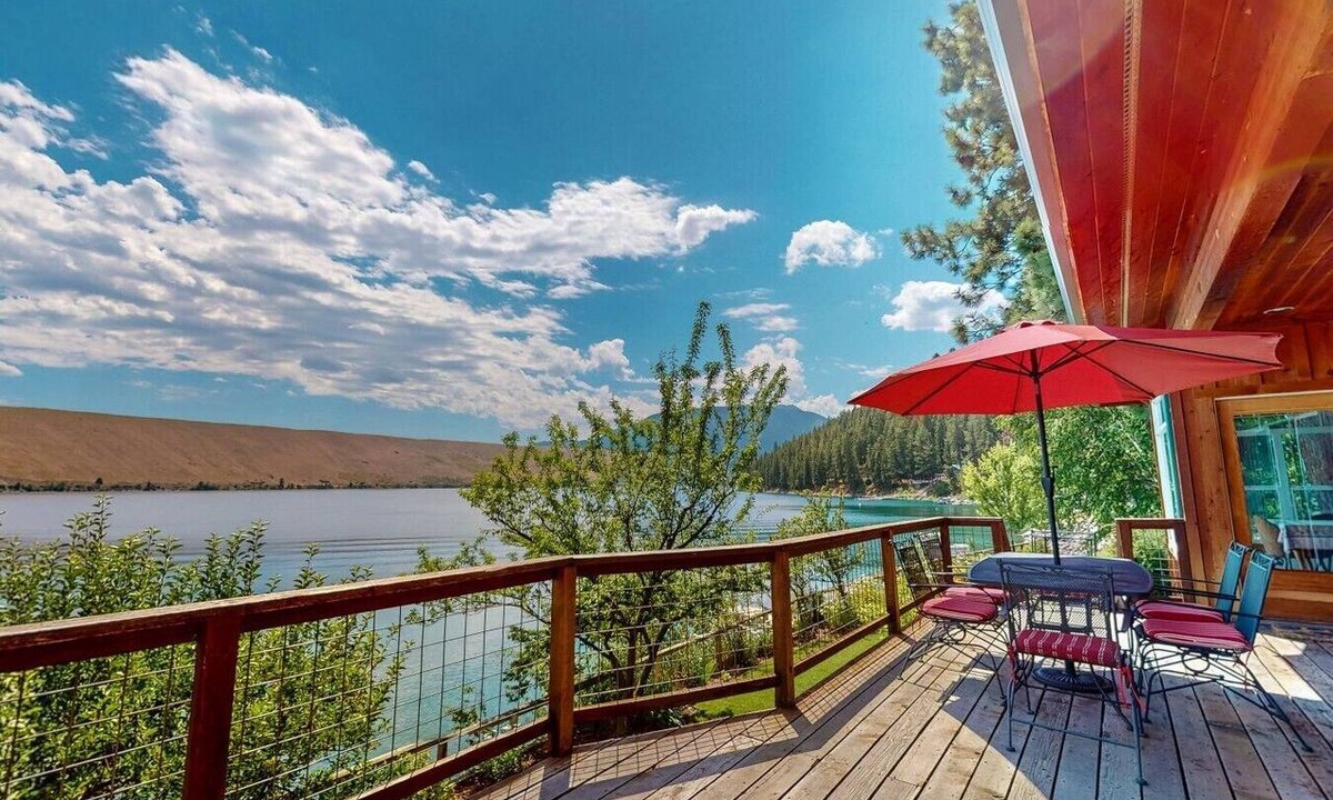 Joseph House | `Sunrise` formally Queens Court Wallowa lakefront