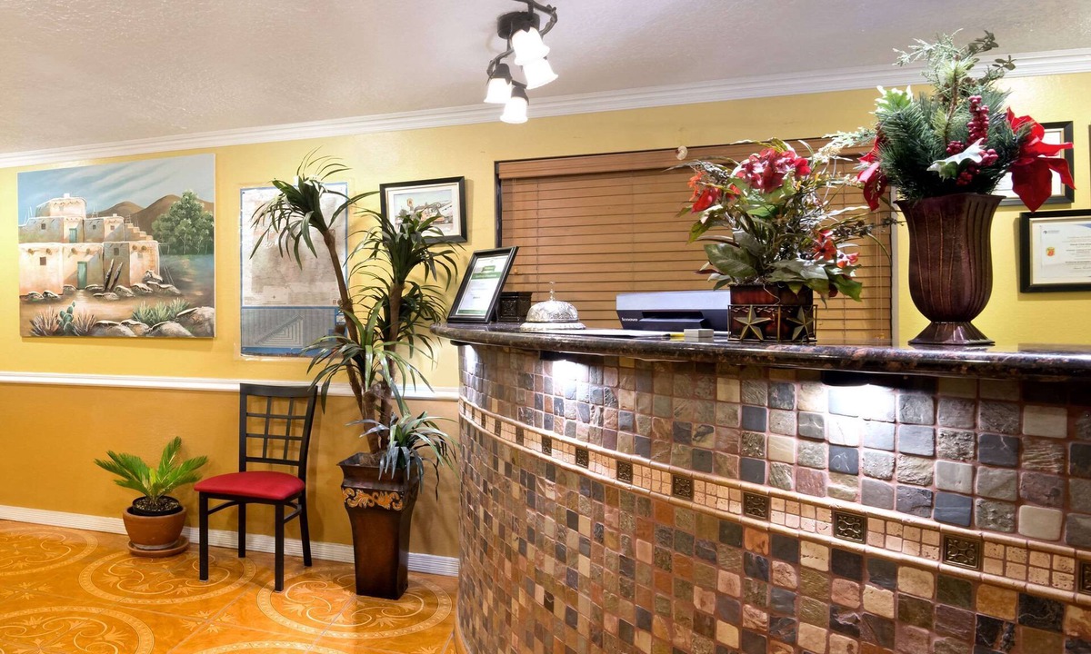 Alamogordo Hotel | Super 8 by Wyndham Alamogordo/White Sands