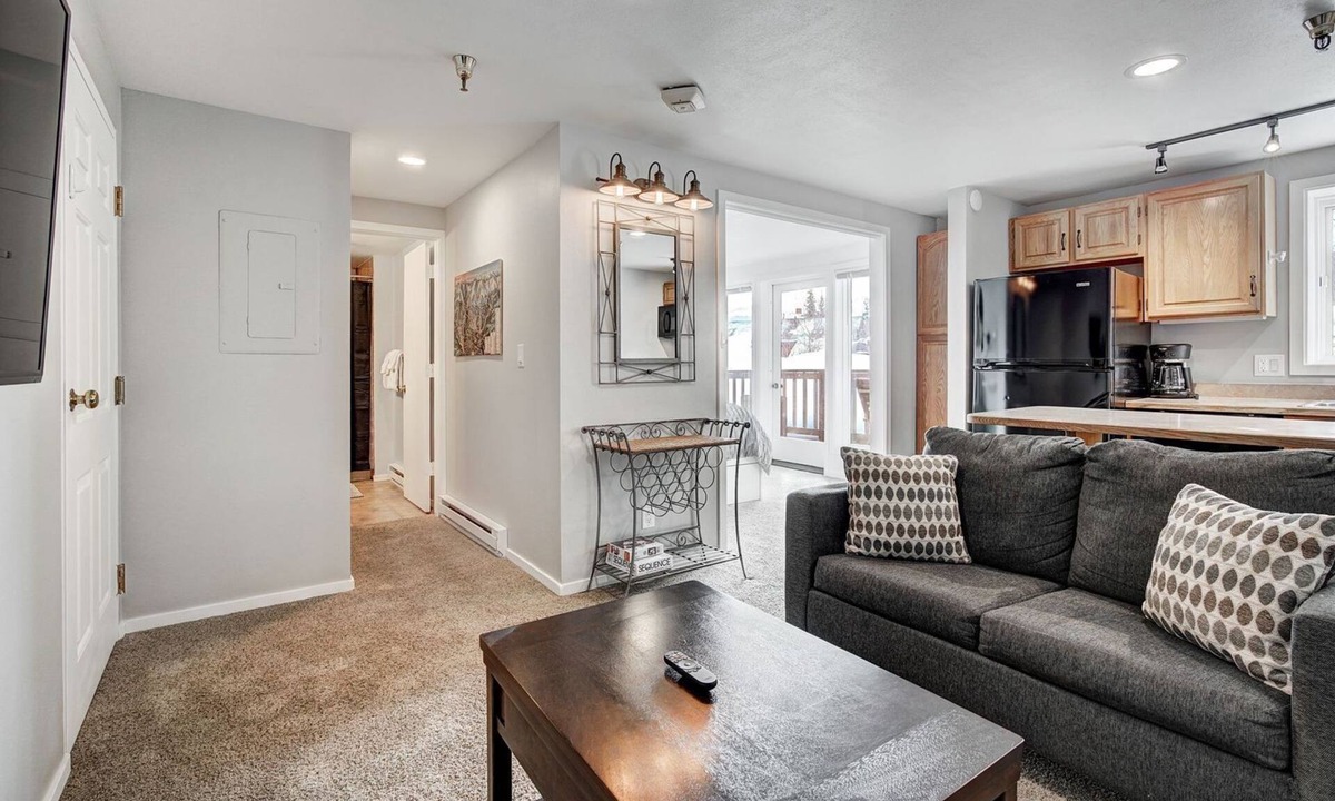 Four O'Clock Condo | Super cute studio right across the street from the Snowflake Chair Lift!