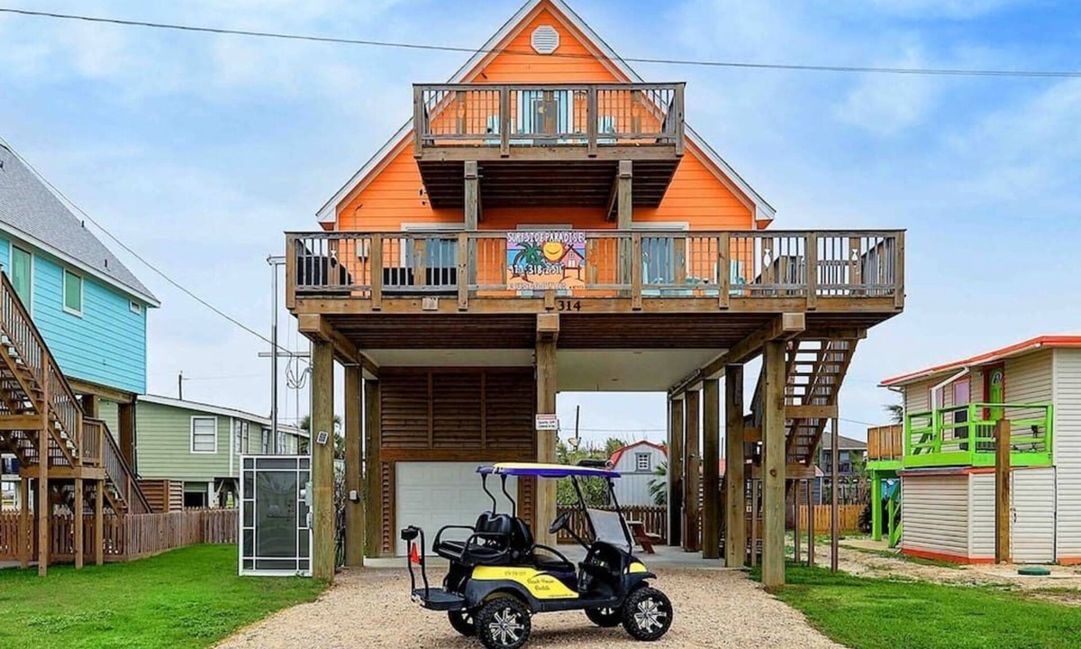Surfside Beach House | 🌴Surfside Paradise #5-Amazing views, lift, EV chg🌴