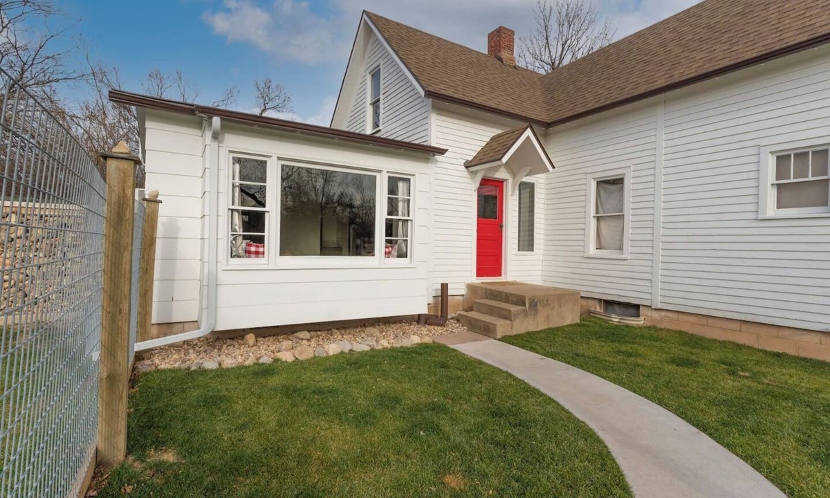 Spearfish House | Swisher Farmhouse at Granny Flats