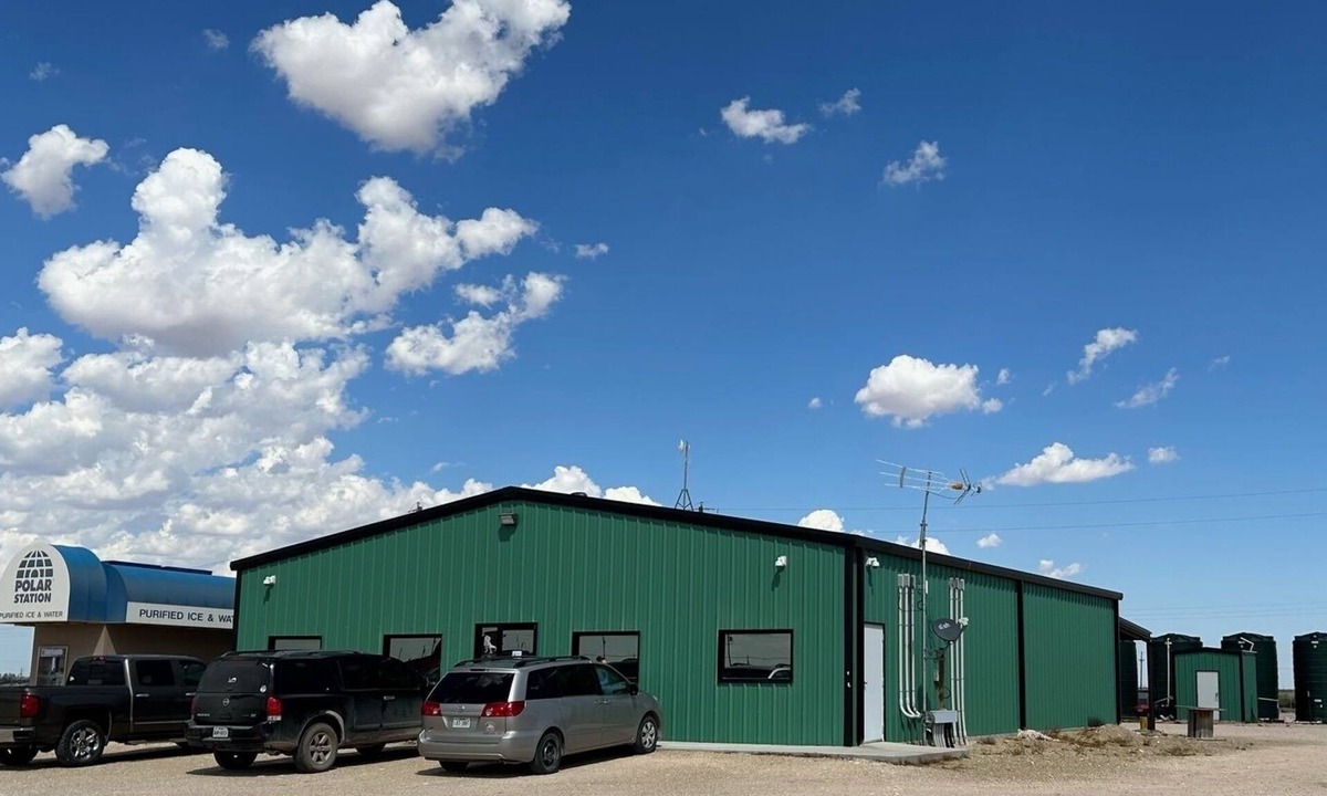 Crane Cabin | T-Rex Lodging is a top choice while working in West Texas!