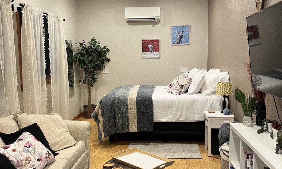 Erie Apartment | Take it easy at this unique country getaway.