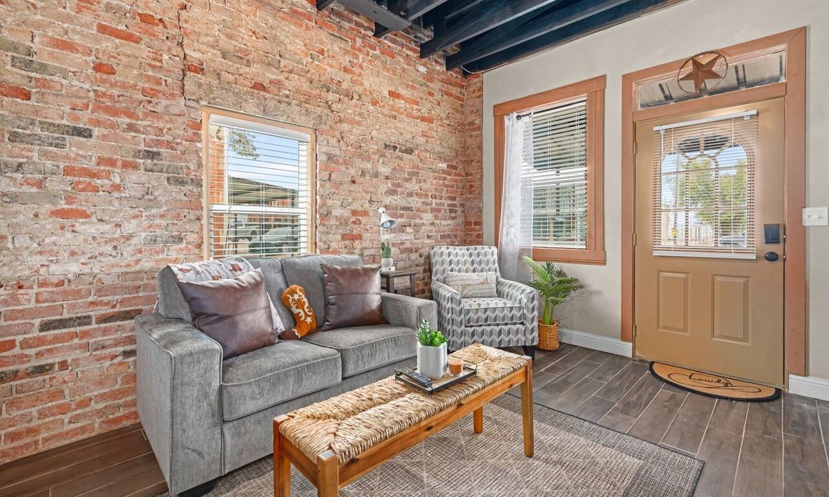 Baird Apartment | Texas Cactus