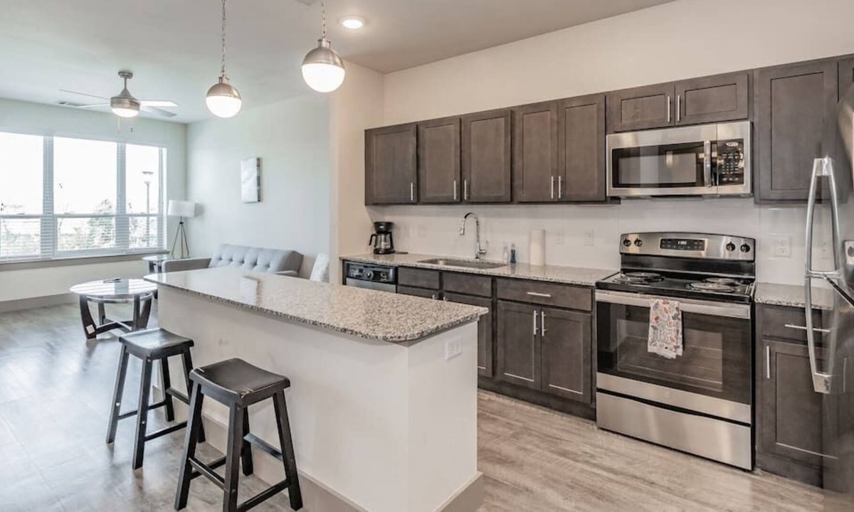 Highland Village Apartment | Texas Corporate Housing Solutions Professional Apt