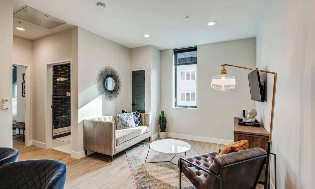Berkeley Apartment | The Asher - Boutique Hotel - Sleeps 14 - Events