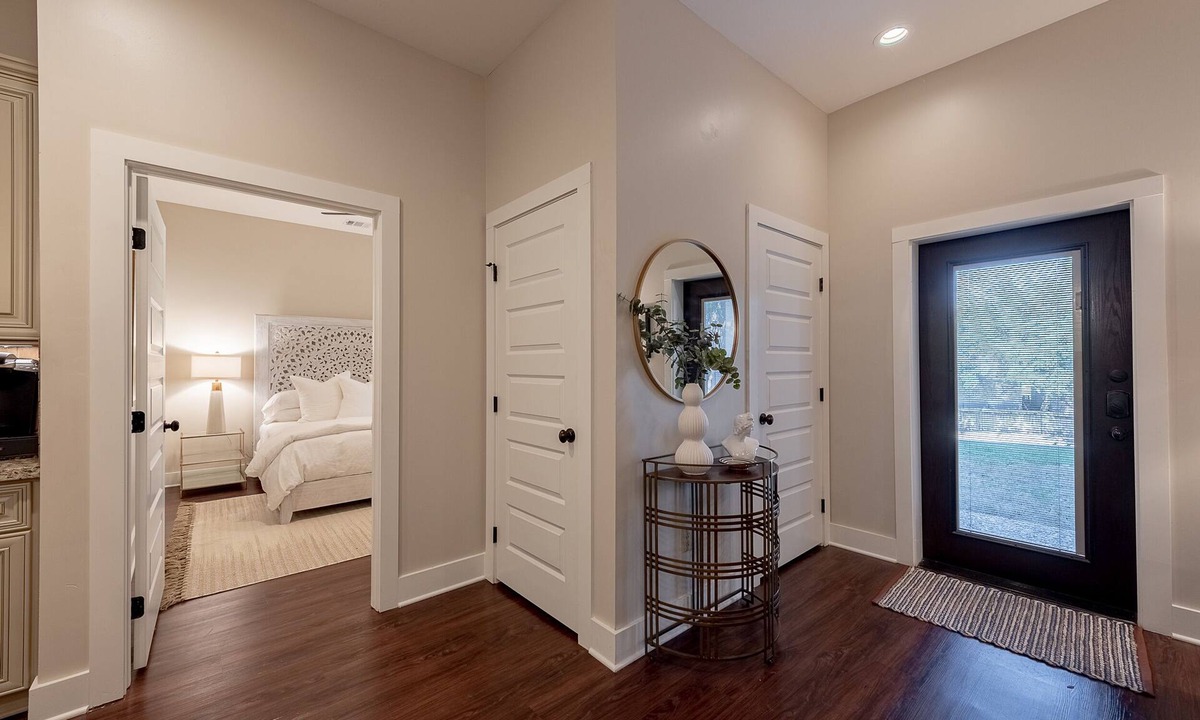 College Station Condo | The Broadmoor - A Designer Condo in Bryan Texas