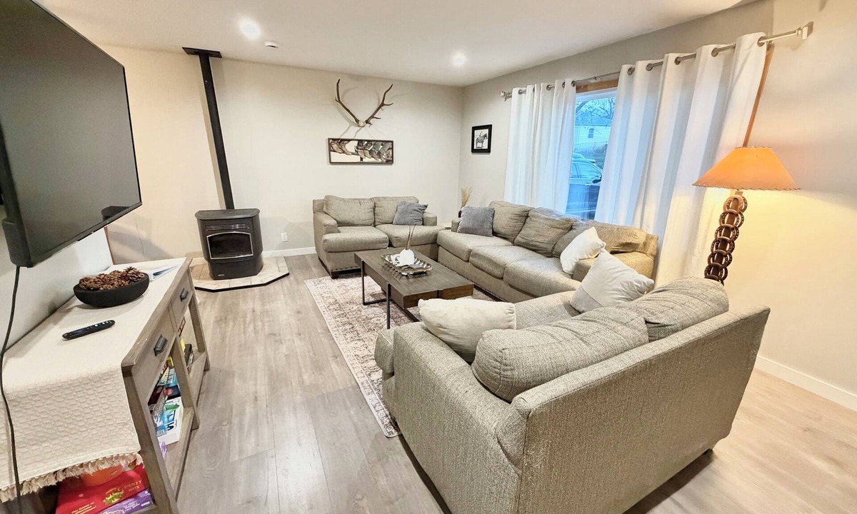 Casper House | The Cowboy Corral. 3 Bedroom Centrally Located Home with a Mountain View.