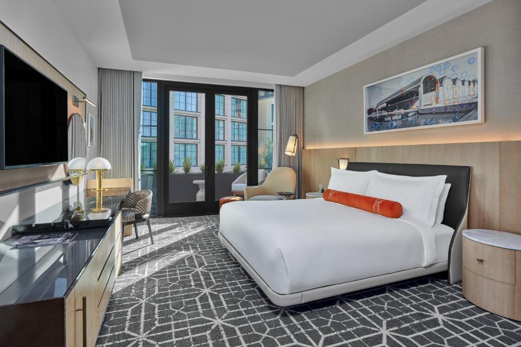 Fort Worth Cultural District Hotel | The Crescent Hotel, Fort Worth