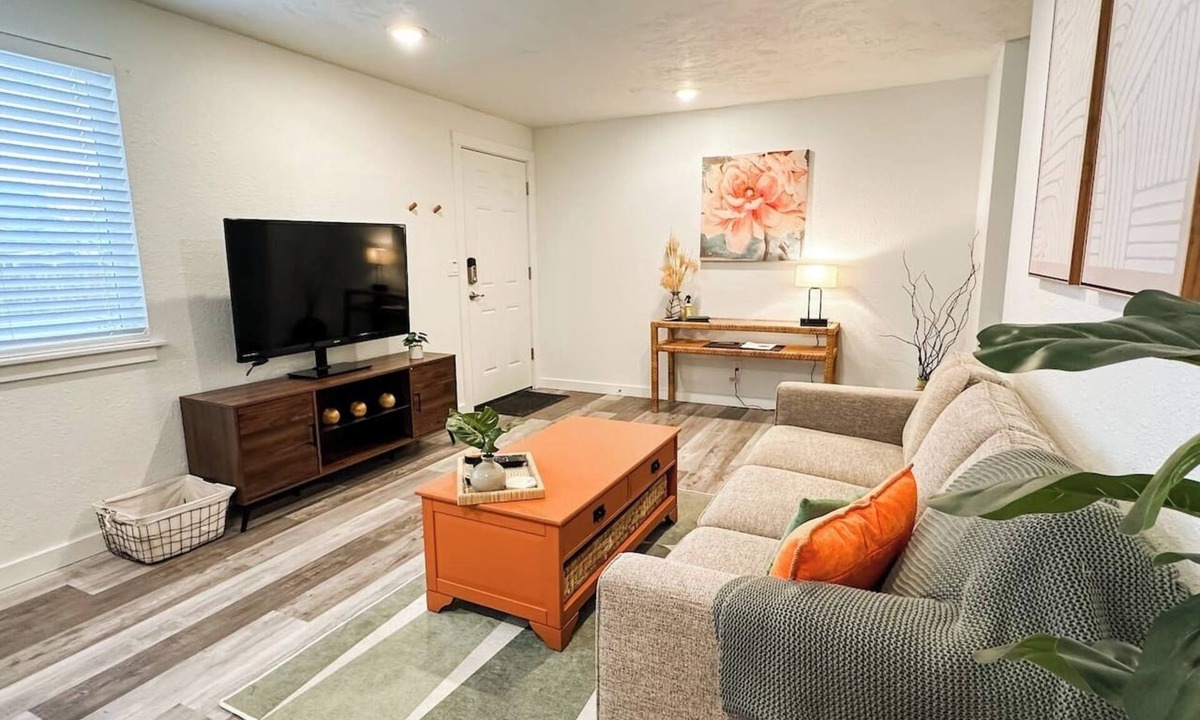 West Valley House | The Garden duplex unit