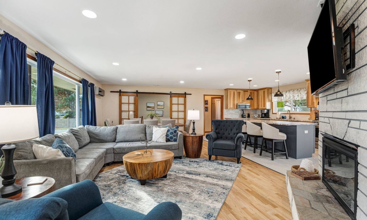 Kennewick House | The Goldmine
