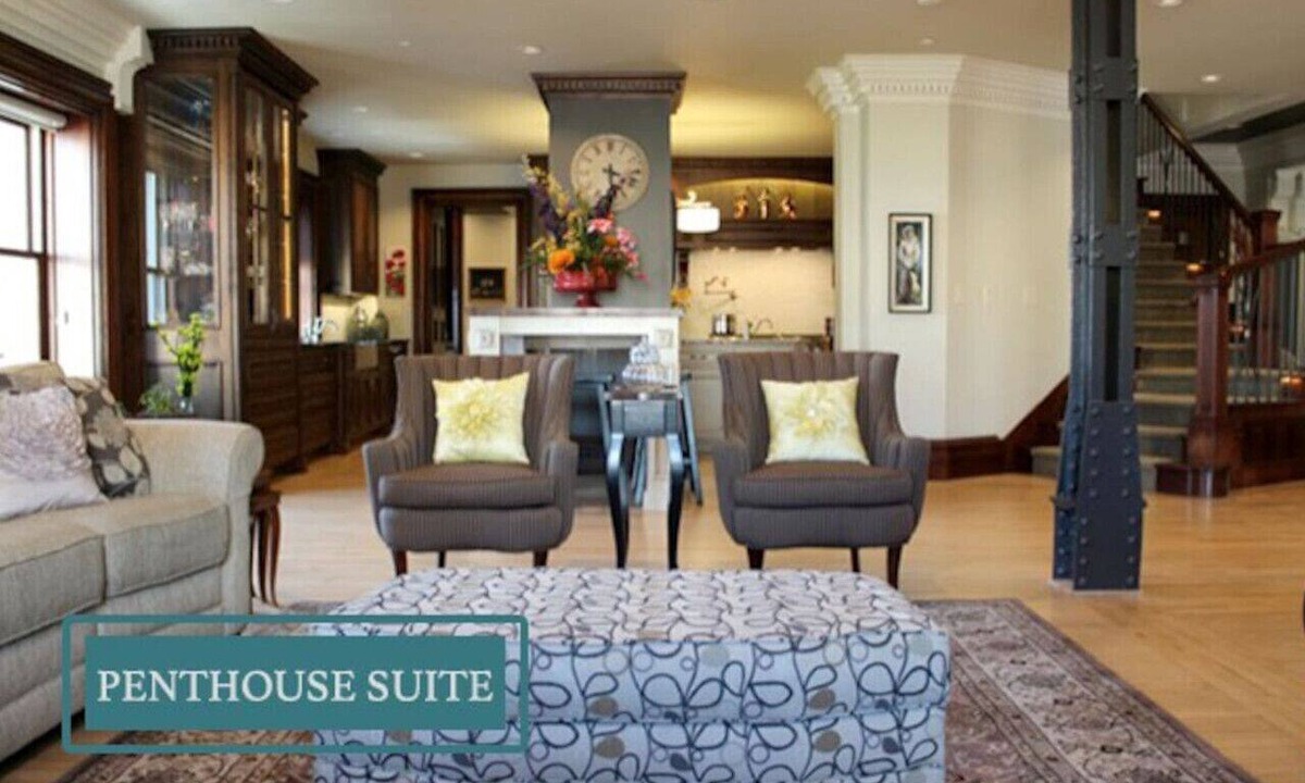 Downtown Lincoln Apartment | The Grand Manse Penthouse - Luxury Downtown Condo