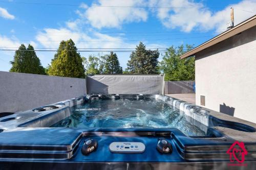 Albuquerque House | The Hidden Park Getaway An Irvie Home