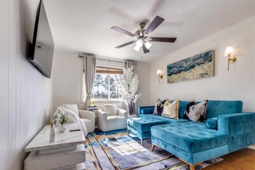 Nacogdoches Apartment | The Homestead Luxury Cozy 2BR Apartment in Nacogdoches Near SFA University and Downtown Pet Friendly Business Ready Extended Stays Welcome with Self Check In High Speed WiFi Full Kitchen In Unit Laundry Private Parking and Quiet Comfort