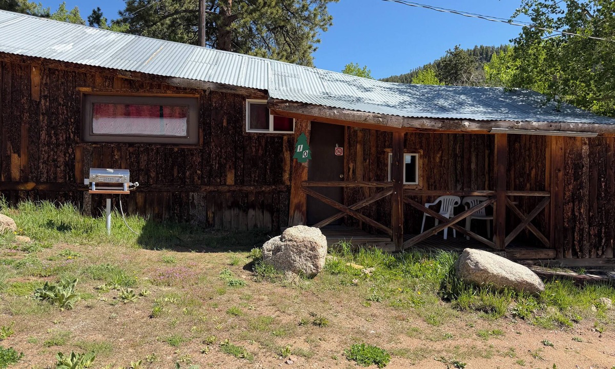 Rye Cabin | The Lodge Cabin 10