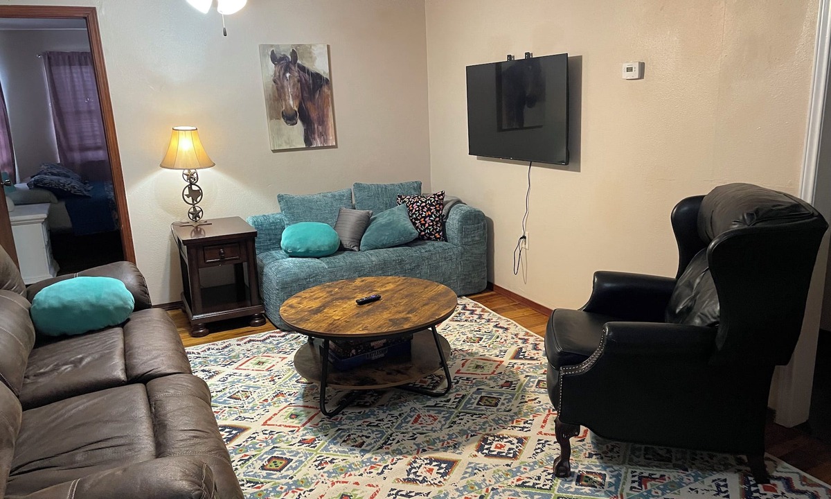 Lubbock House | The Monroe House: Comfy 3-bedroom House in New Deal