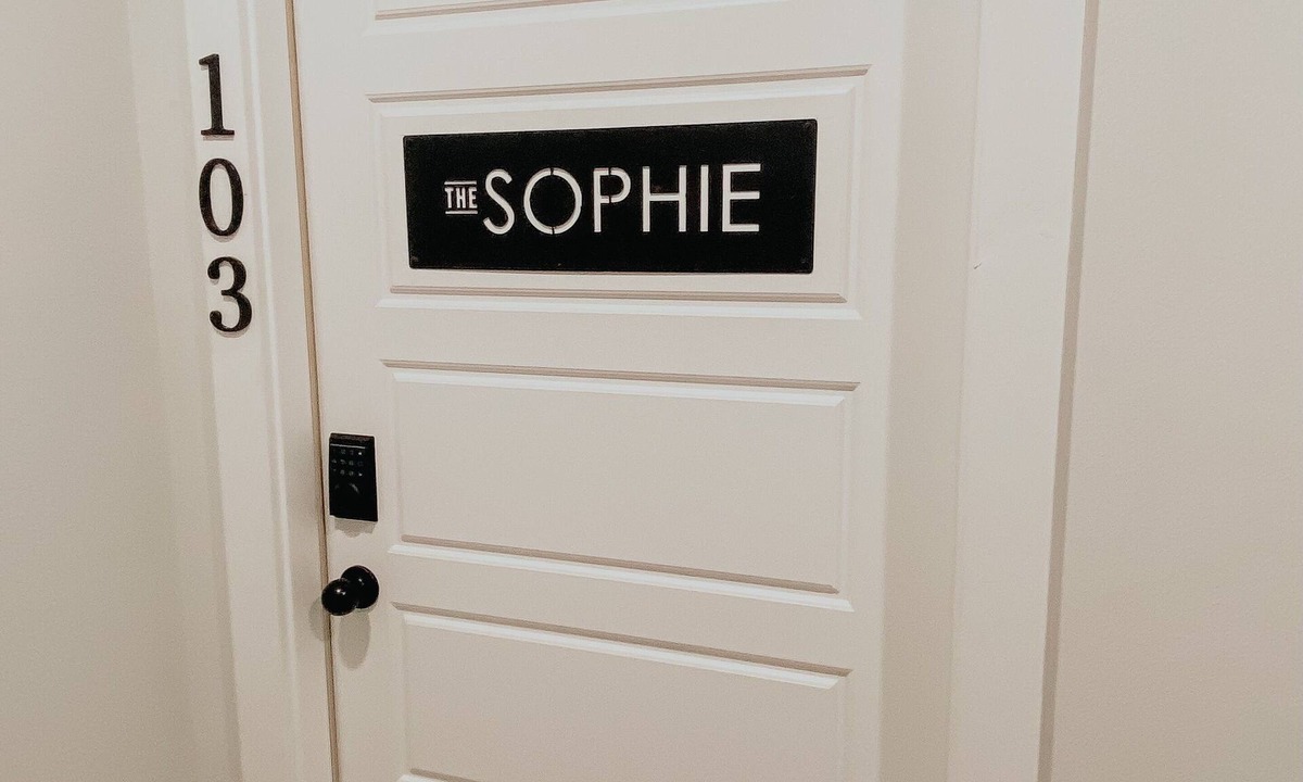 Dodge City Apartment | The New Premiere Downtown Luxury Loft, The Sophie
