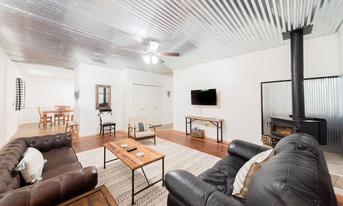 Eufaula House | The perfect Lake Eufaula Cove location. Welcome to the Ranch House!