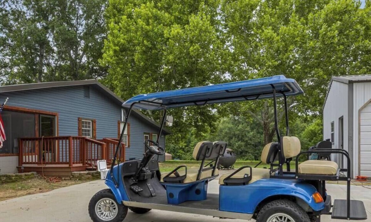 Longtown House | The Perfect Porch Retreat!