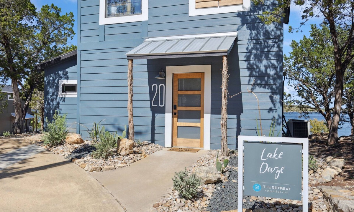 Graford House | The Retreat 20: Lake Daze