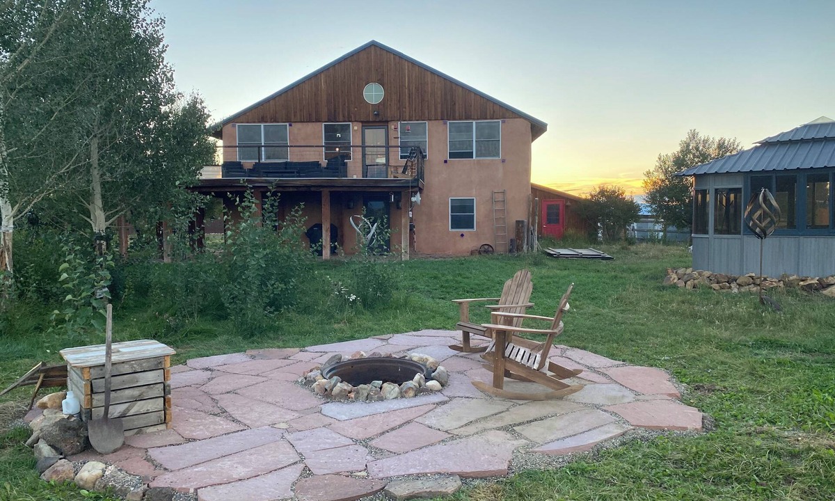 Walden House | The Walden House; cozy strawbale 3-bedroom home with fitness room & Hot Tub.