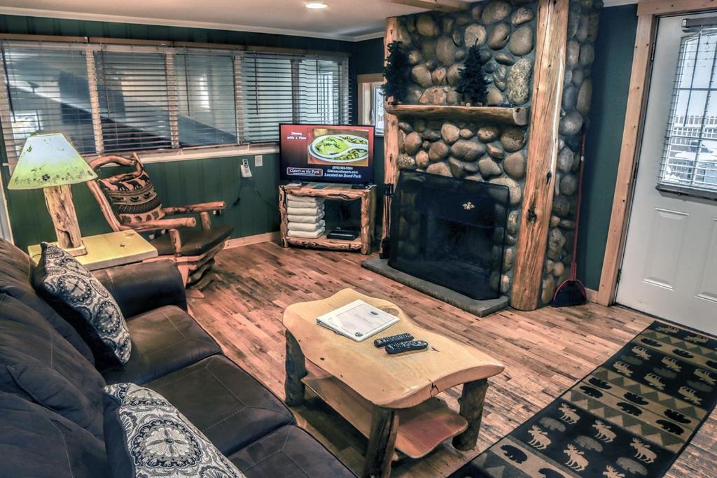Estes Park Ski Chalet | Timber Creek Chalets- 3 chalet