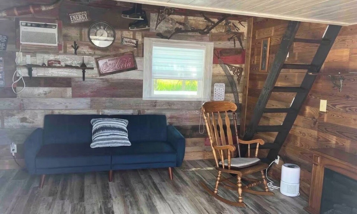 Macon Cabin | tiny cabin located I mile from Long Branch State park Marina, Beach & Boat ramp