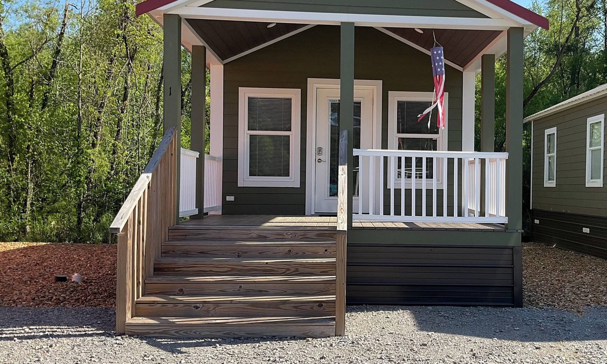 Pearl River House | Tiny Home 1 Bedroom Sleeps 2