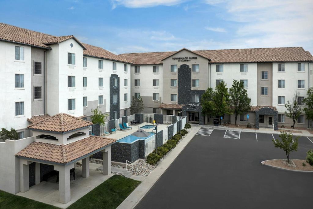 Victory Hills Hotel | TownePlace Suites by Marriott Albuquerque Airport