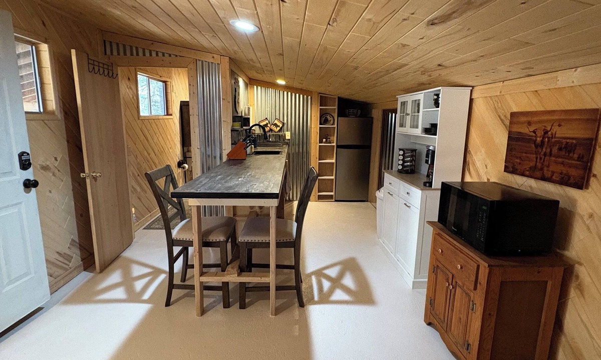 Mancos Apartment | Tranquil 2-bedroom apartment with AC in adorable Mancos