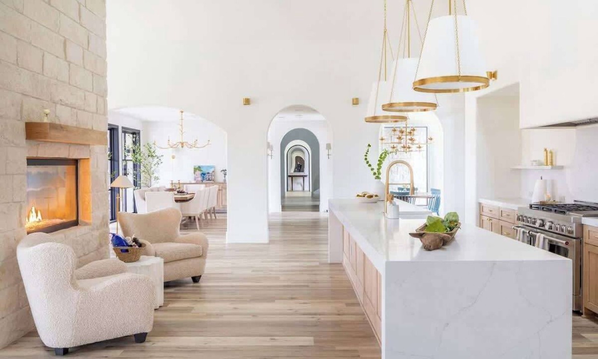 Round Top Villa | Ultra-Luxe Escape | Sleeps 16 | Minutes to RT