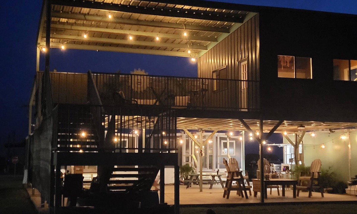 Port Lavaca Cabin | Unique, Large Property; Beachfront; Steps away from Pier with Fantastic Fishing!