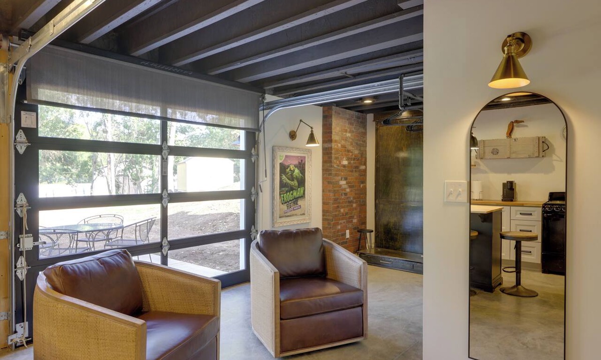 Loveland Apartment | Unique Studio on Obanyon Creek in Dtwn Loveland!