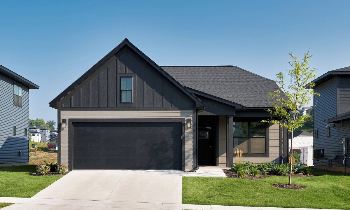 Rochester House | Unit 2365J | 2bd/2bth | Single-Family Home