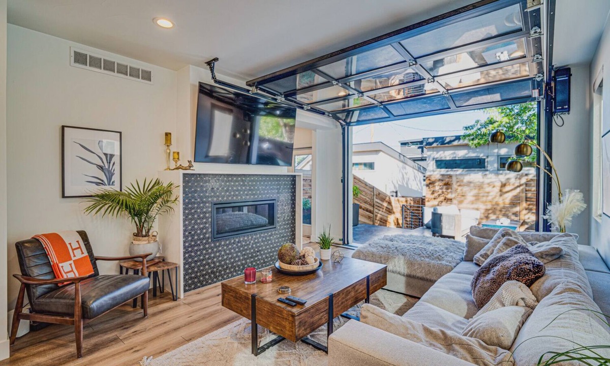 Sunnyside House | Upscale Retreat in LoHi 4Bd 4.5 Ba, Gym Theatre Rooftop, Near Coors Field