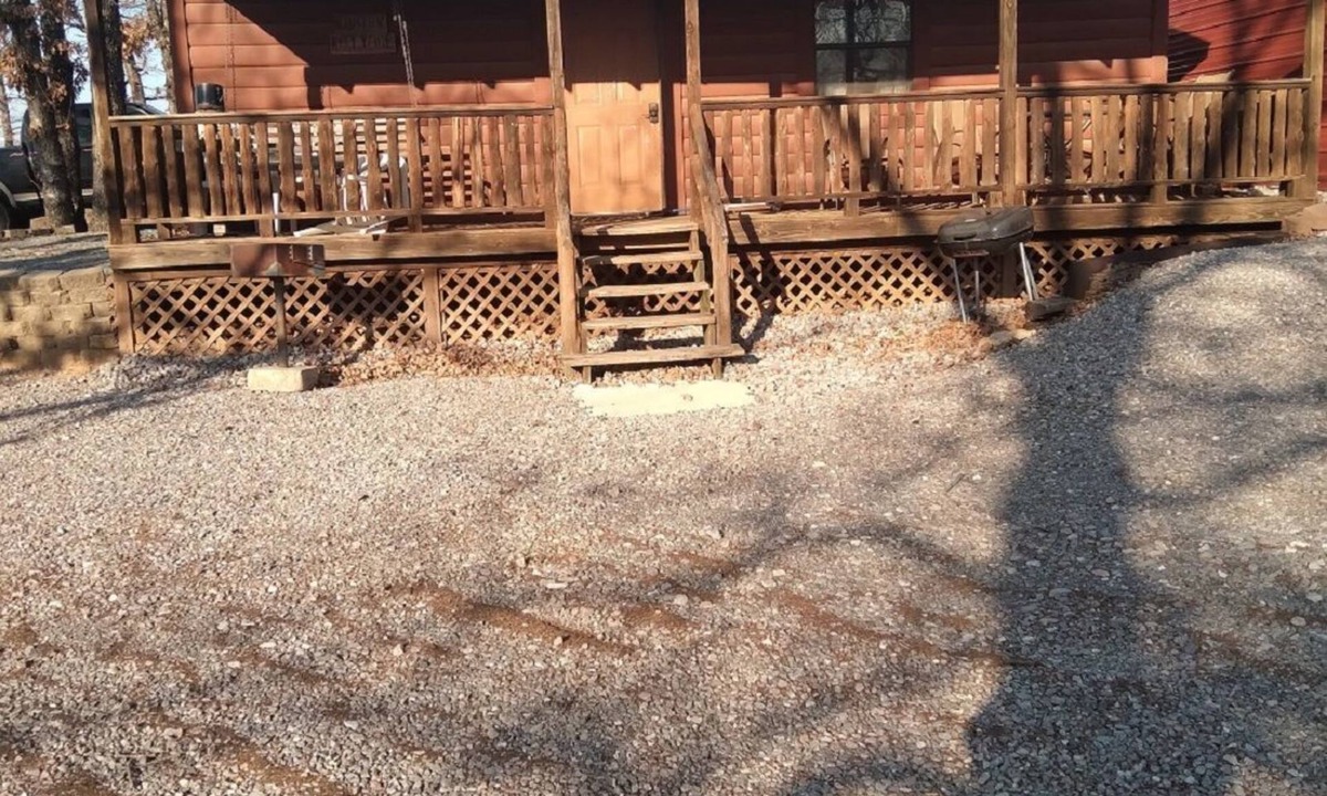 Sulphur Apartment | Vacation Cabin at Lake of the Arbuckles