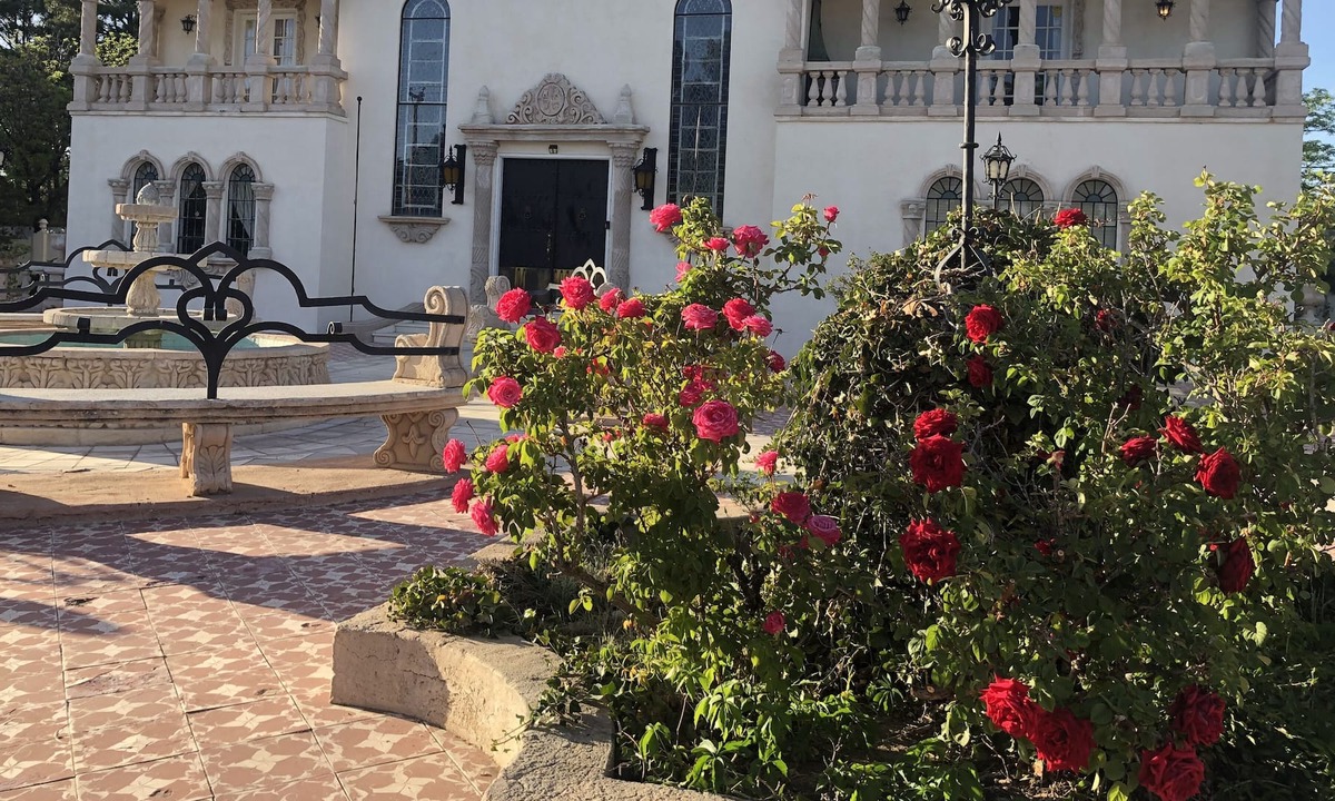 Southeast Heights Villa | Villa de San Rafael & Guest House