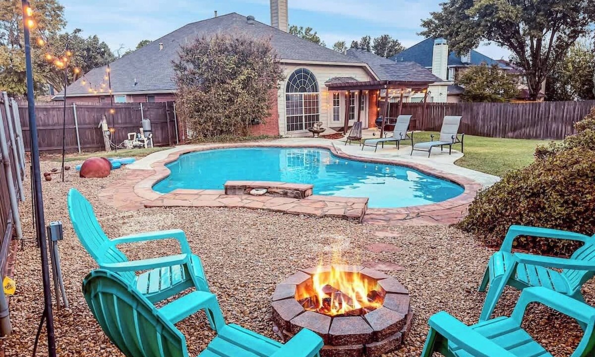 Flower Mound House | Villa with Pool, BBQ and More