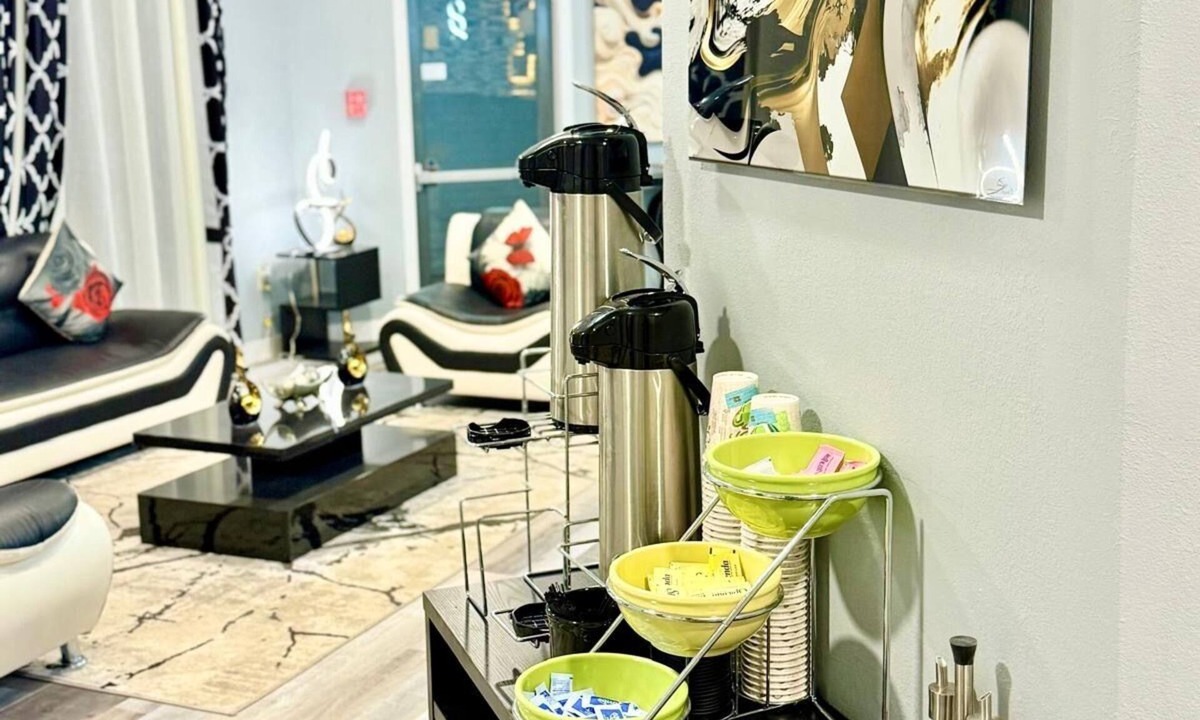 Paris Hotel | VIP INN AND SUITES