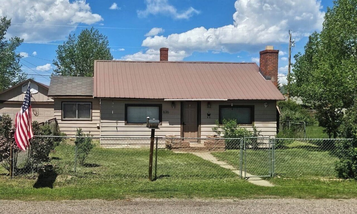Walden House | Walden Legacy Lodge – North Park Basecamp - Hunt, Fish, Hike, and Snowmobile