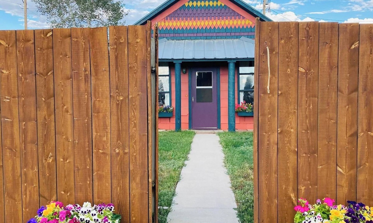 Walden House | Walden’s Gingerbread House - A Basecamp for Groups, Fenced Yard, Pet Friendly