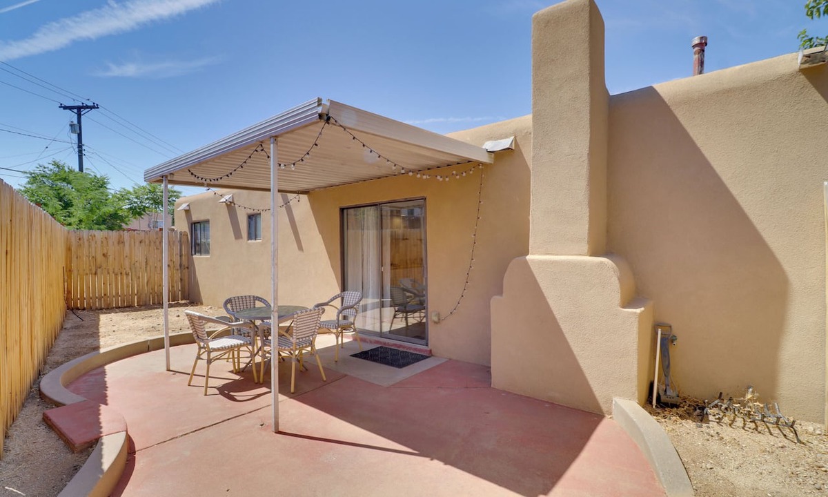 Northeast Heights House | Walk to Shopping Center & Park: ABQ Extended Stay