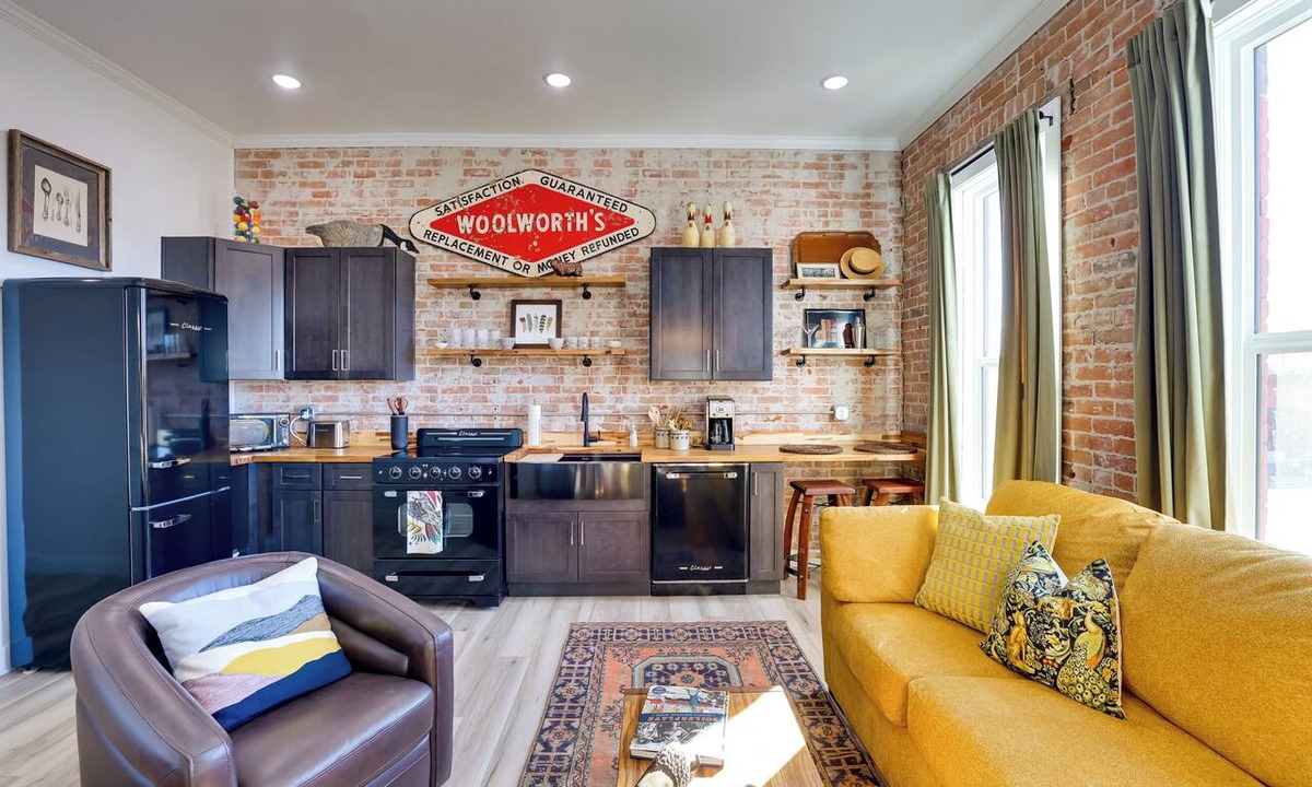 Emmett Apartment | Walk to Shops & Eats: Charming Dtwn Emmett Apt!