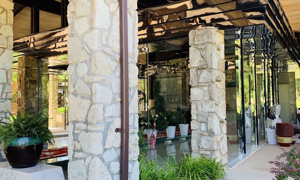 Oklahoma City Bed & Breakfast | Wangshi China Palace Bed and Breakfast