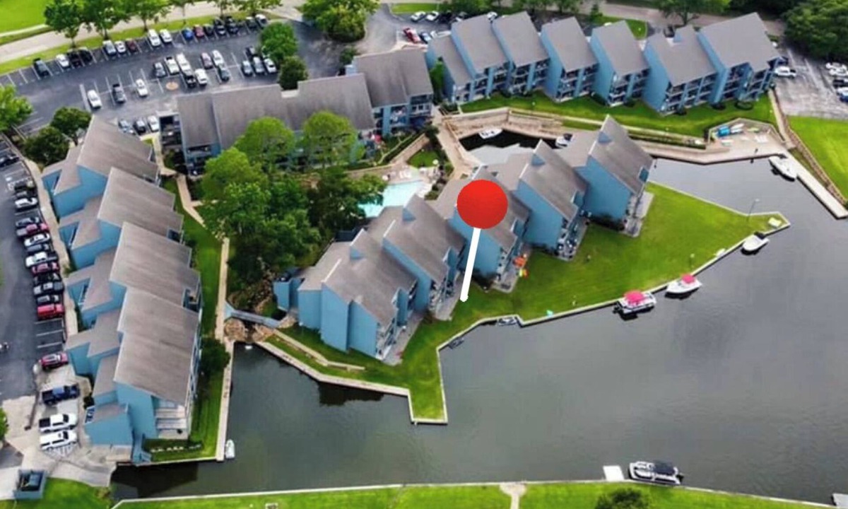 Walden on Lake Conroe Condo | Waterfront - 1st Floor! Beautifully Decorated 2 Bedroom/2Bath - Sleeps 6/8