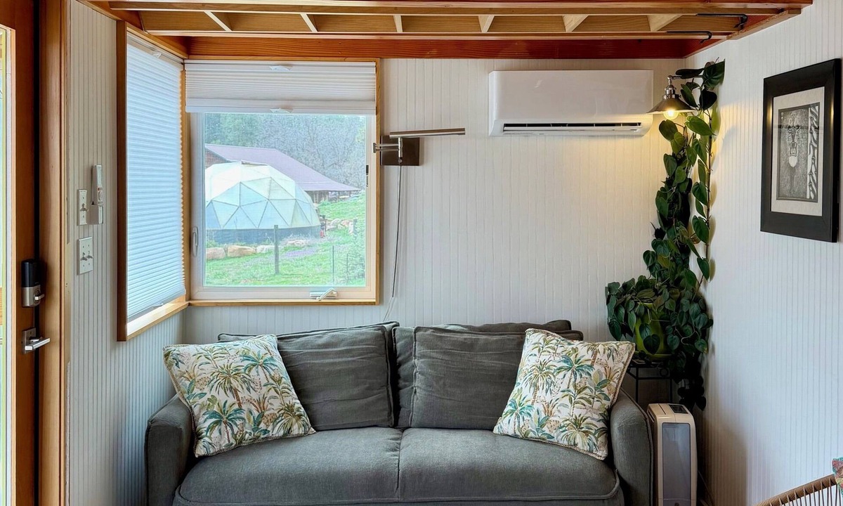 Durango House | Wildcat Polly ~ Tiny but Wild Unique tiny home in Durango, Colorado