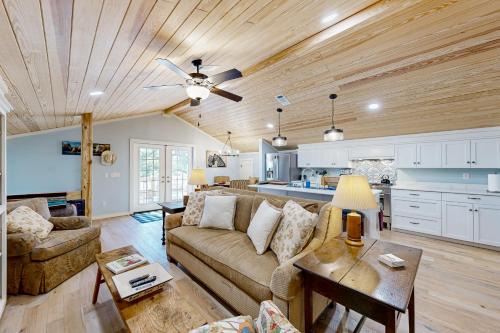 Tylertown House | Windmill Trails Dairy Cottage + Barn Loft