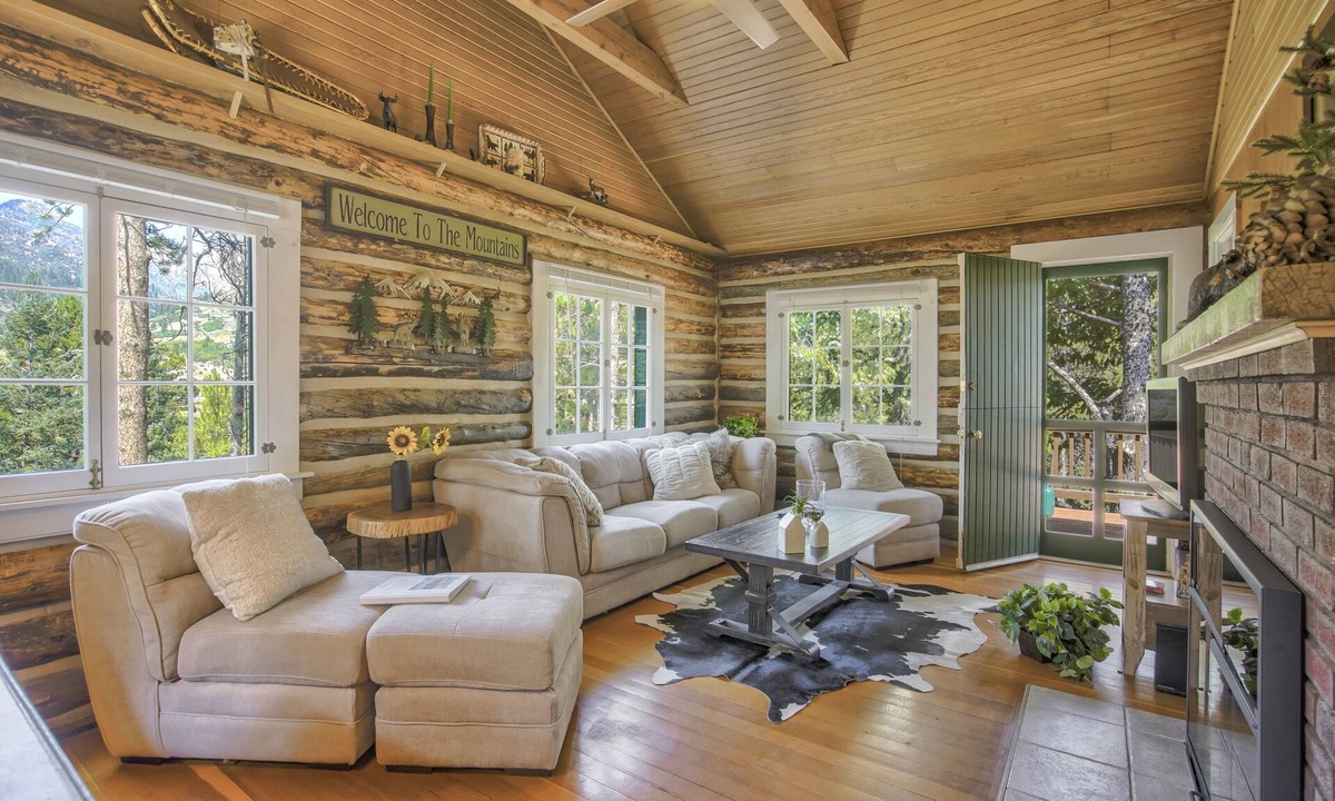 Cascade-Chipita Park House | Wine Gazebo
