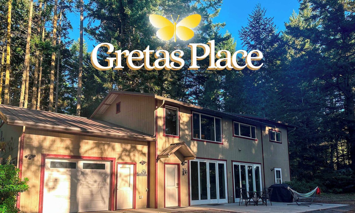 Adelma Beach House | Woodland Retreat, Water Views, Sleeps 6 & Near ONP