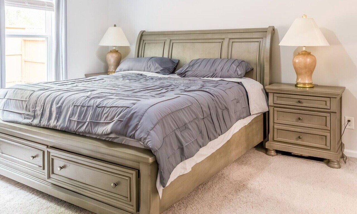 Porter House | Woodridge - Master Bedroom